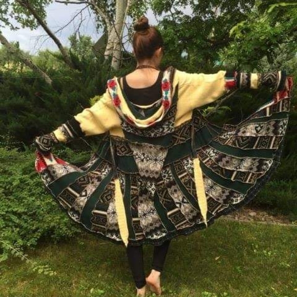 Mems Whimsical Threads - Picture 2 of 2